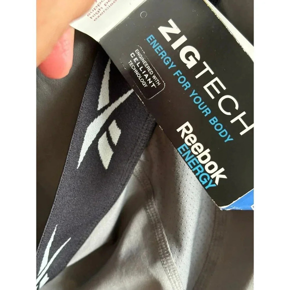 Reebok ZigTech Compression Shorts Play Dry Padded High-Performance Grey 3XL - Picture 8 of 9